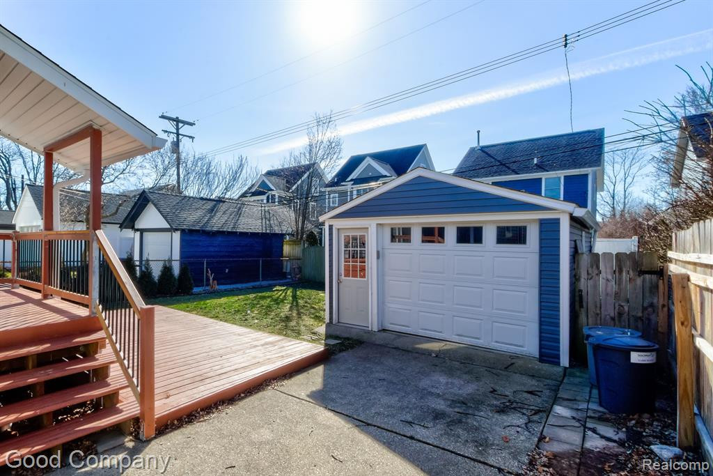 614 E UNIVERSITY Avenue, Royal Oak, MI 48067 — Photo 27