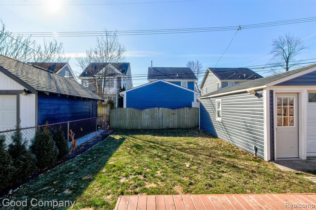 614 E UNIVERSITY Avenue, Royal Oak, MI 48067 — Photo 29