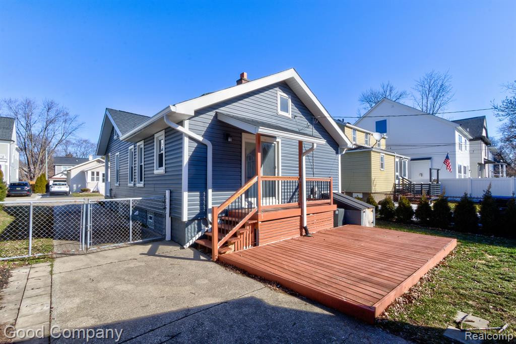 614 E UNIVERSITY Avenue, Royal Oak, MI 48067 — Photo 32