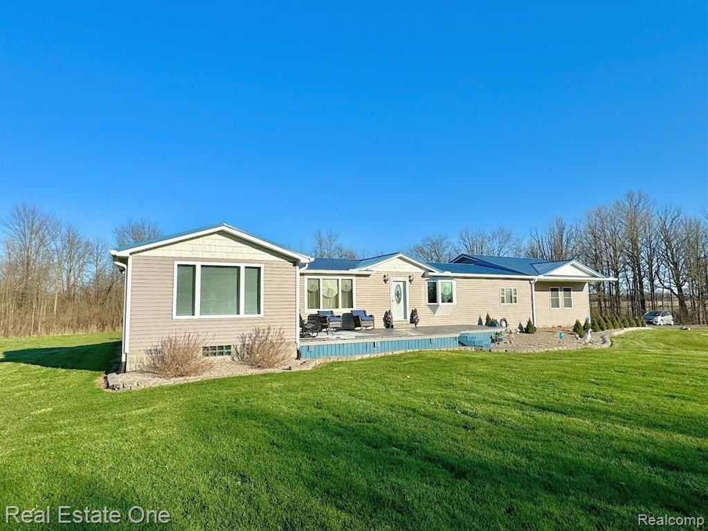 6248 STERLING Road, Yale, MI 48097 — Photo 3