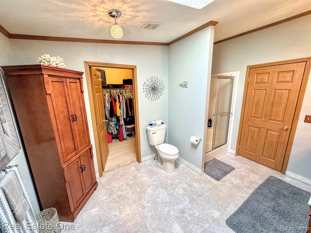 6248 STERLING Road, Yale, MI 48097 — Photo 32