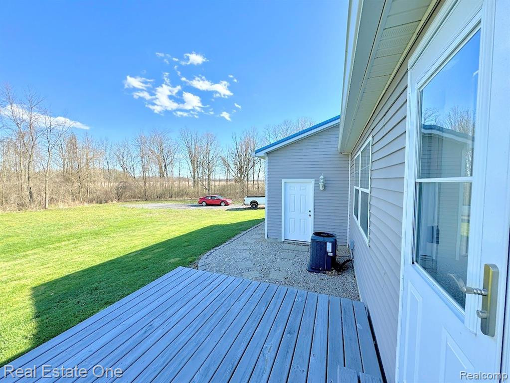 6248 STERLING Road, Yale, MI 48097 — Photo 41