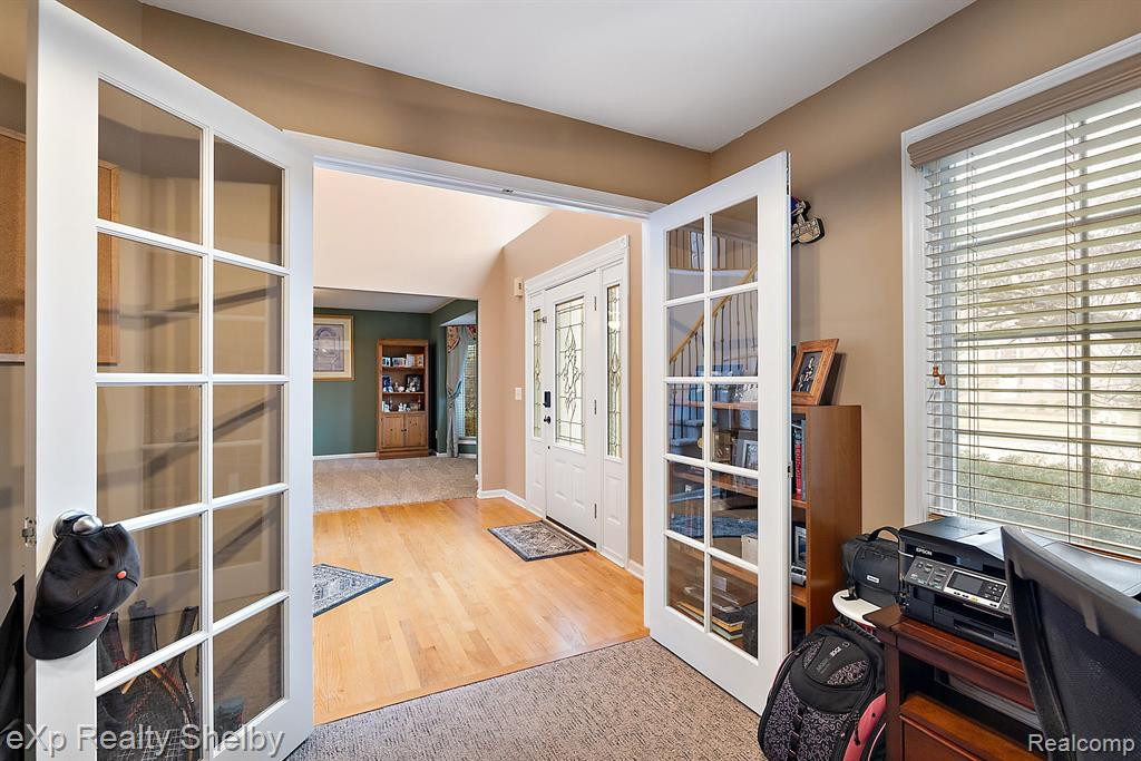 48434 STONEACRE Drive, Macomb, MI 48044 — Photo 7