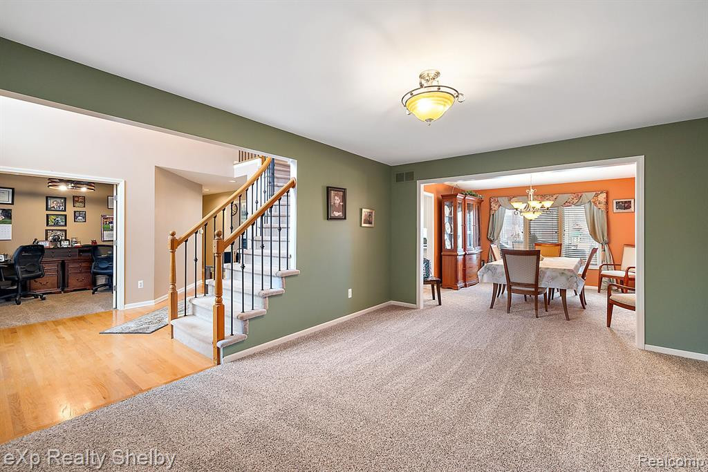 48434 STONEACRE Drive, Macomb, MI 48044 — Photo 8