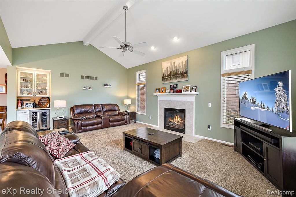 48434 STONEACRE Drive, Macomb, MI 48044 — Photo 21