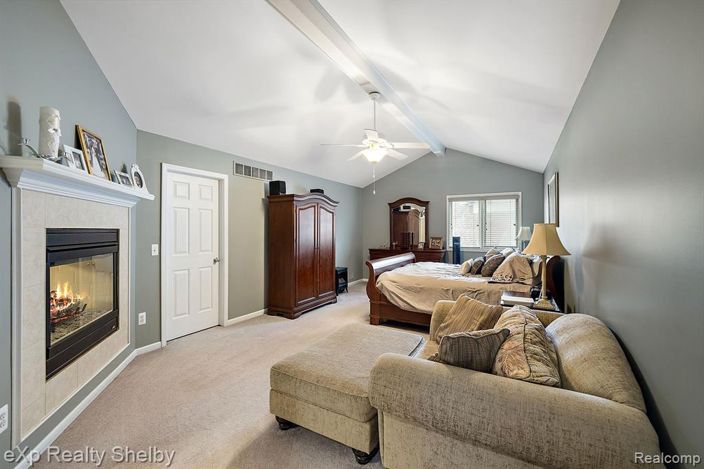 48434 STONEACRE Drive, Macomb, MI 48044 — Photo 28