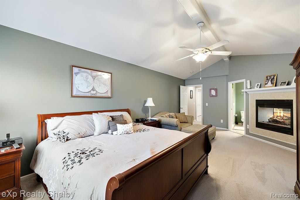 48434 STONEACRE Drive, Macomb, MI 48044 — Photo 29