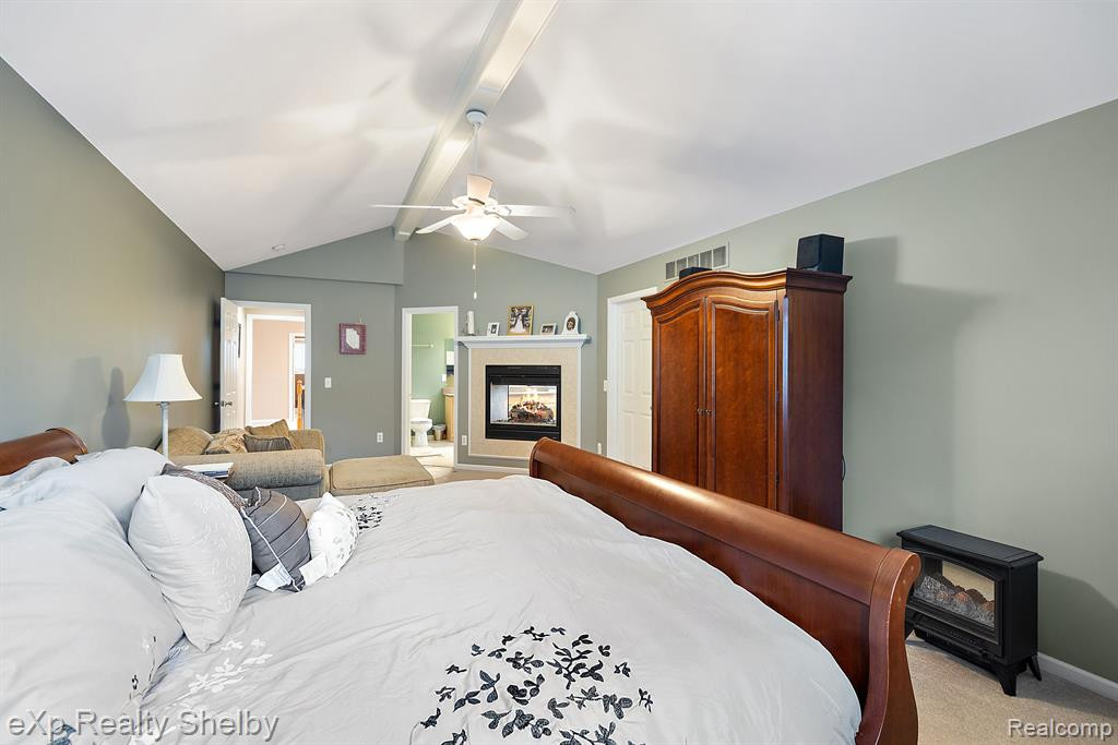 48434 STONEACRE Drive, Macomb, MI 48044 — Photo 30