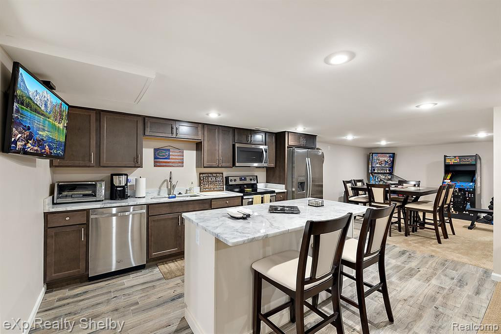 48434 STONEACRE Drive, Macomb, MI 48044 — Photo 42