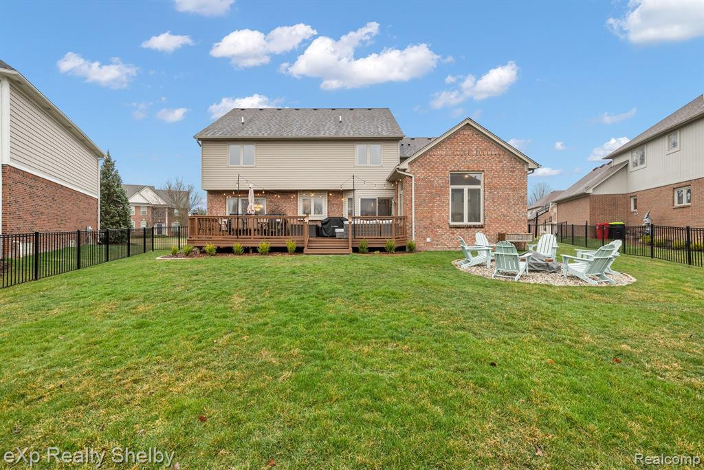 48434 STONEACRE Drive, Macomb, MI 48044 — Photo 50