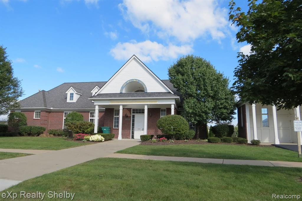 48434 STONEACRE Drive, Macomb, MI 48044 — Photo 53