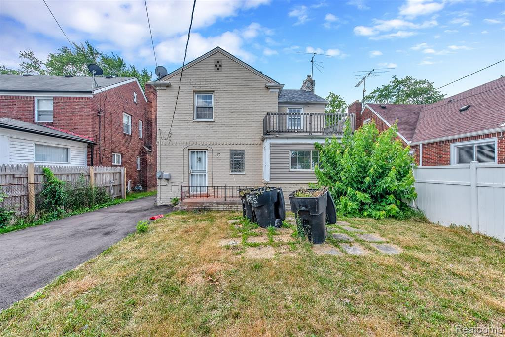 5068 AUDUBON Road, Detroit, MI 48224 — Photo 4