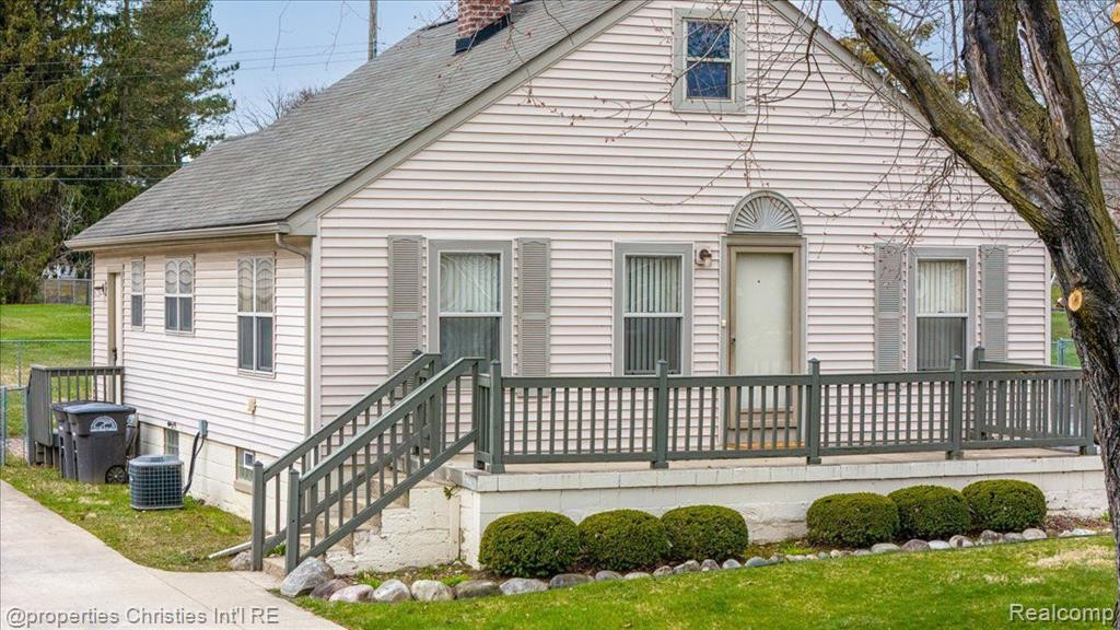 15533 PORTIS Street, Plymouth, MI 48170 — Photo 4