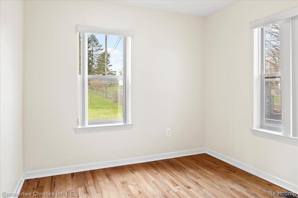 15533 PORTIS Street, Plymouth, MI 48170 — Photo 13