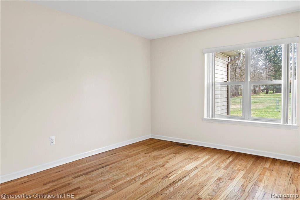 15533 PORTIS Street, Plymouth, MI 48170 — Photo 16