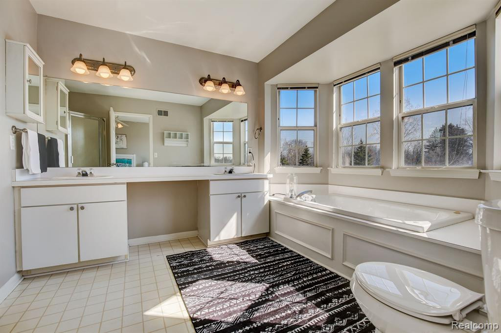 3929 HUNTERS WAY, Canton, MI 48188 — Photo 19