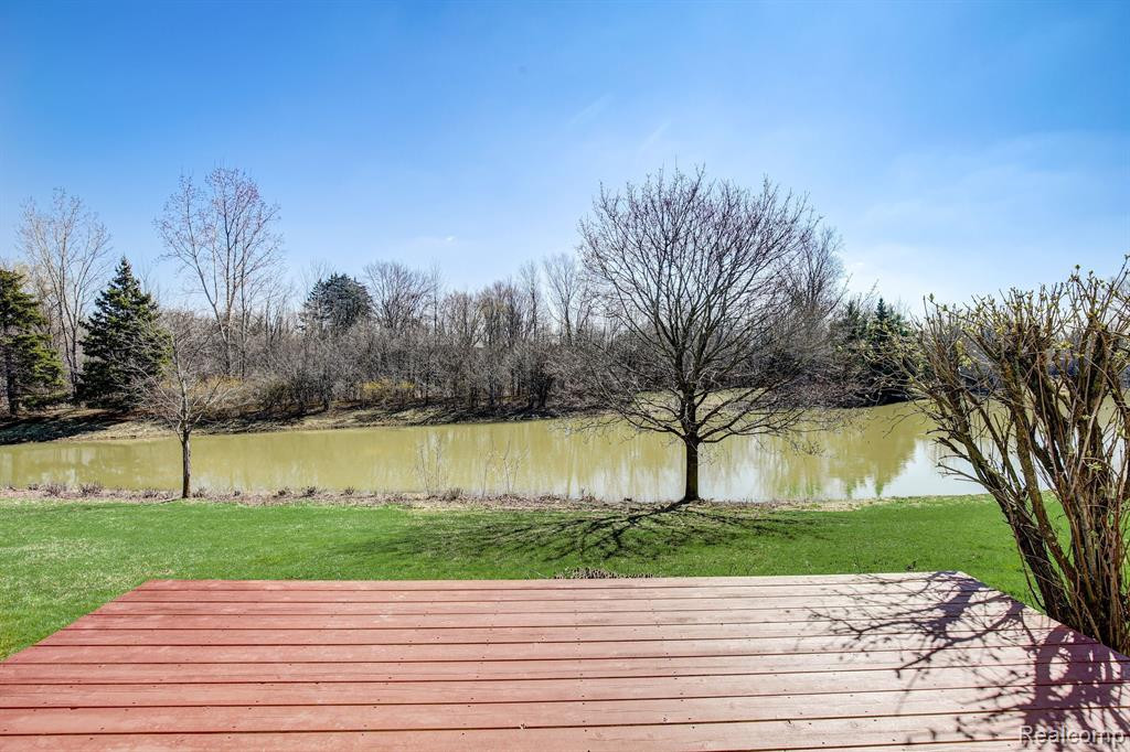 3929 HUNTERS WAY, Canton, MI 48188 — Photo 28