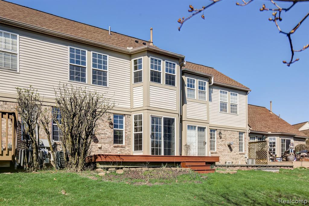 3929 HUNTERS WAY, Canton, MI 48188 — Photo 31