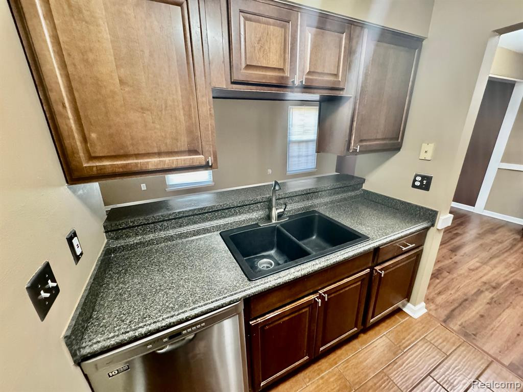 6961 HARVARD Lane, Canton, MI 48187 — Photo 9