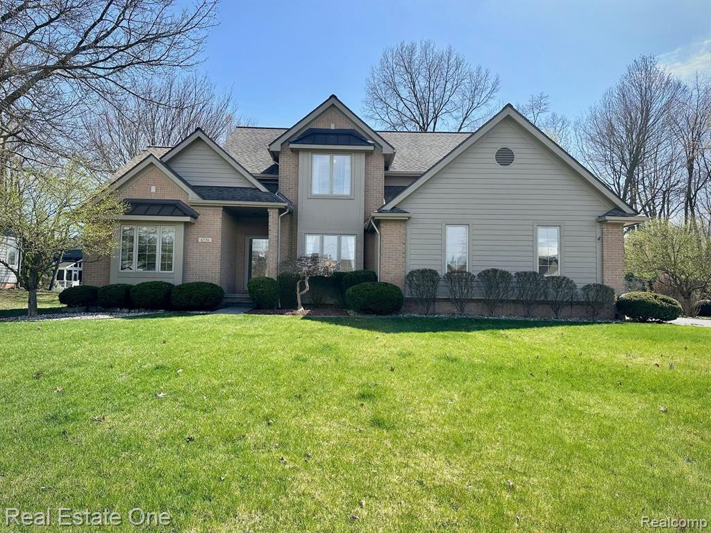 6736 LONGHURST Drive, Clarkston, MI — front exterior