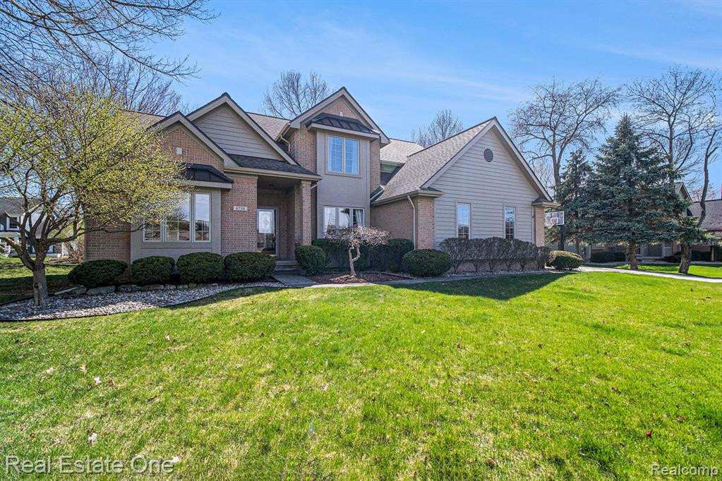 6736 LONGHURST Drive, Clarkston, MI — Photo 2