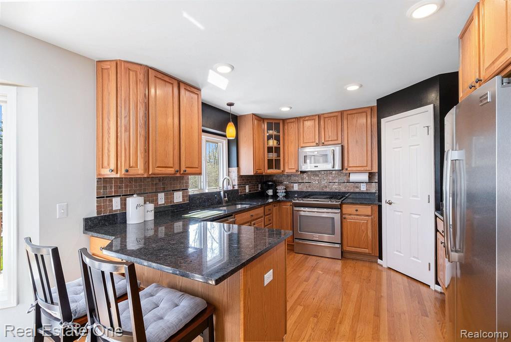 6736 LONGHURST Drive, Clarkston, MI — Photo 8