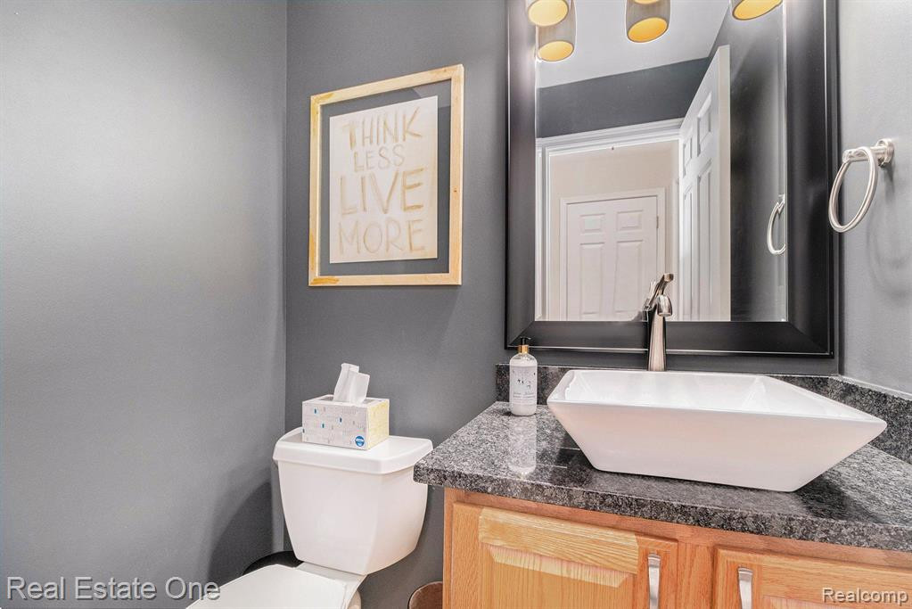 6736 LONGHURST Drive, Clarkston, MI — Photo 13
