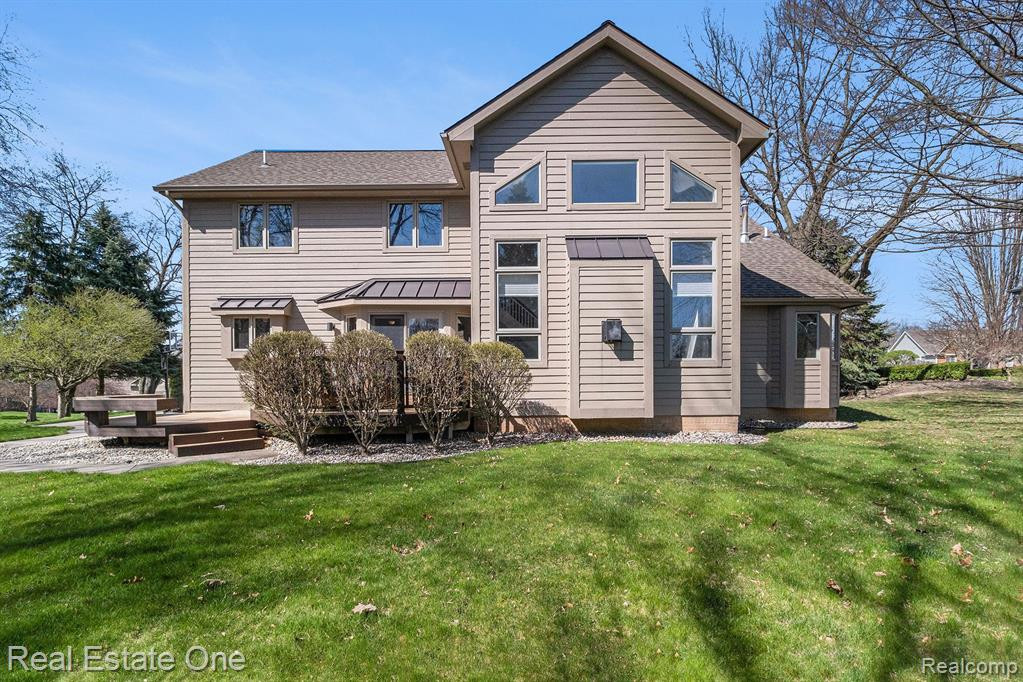 6736 LONGHURST Drive, Clarkston, MI — Photo 23