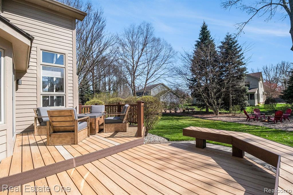 6736 LONGHURST Drive, Clarkston, MI — Photo 25