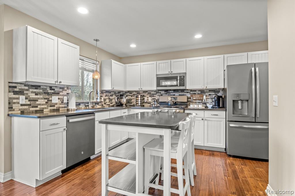 743 CHERRY STONE Drive, Canton, MI 48188 — Photo 15