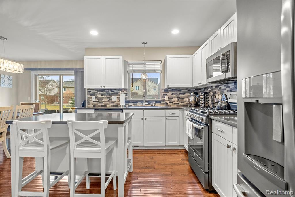 743 CHERRY STONE Drive, Canton, MI 48188 — Photo 17