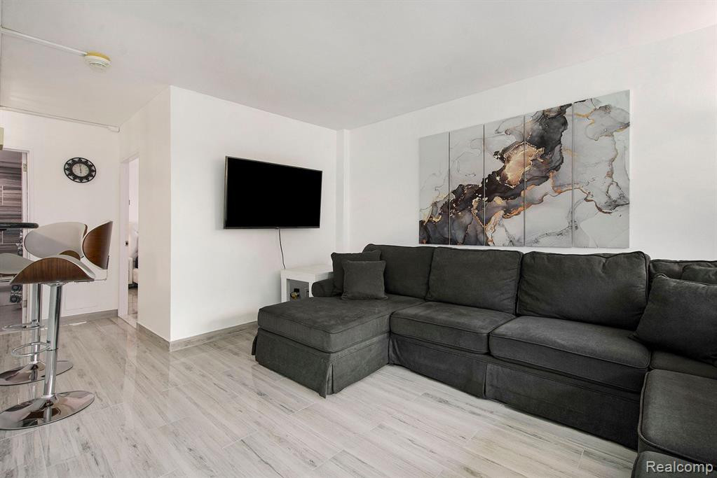 555 E William Street, 8J, Ann Arbor, MI 48104 — Photo 10
