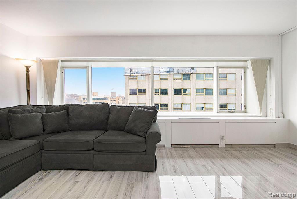 555 E William Street, 8J, Ann Arbor, MI 48104 — Photo 11