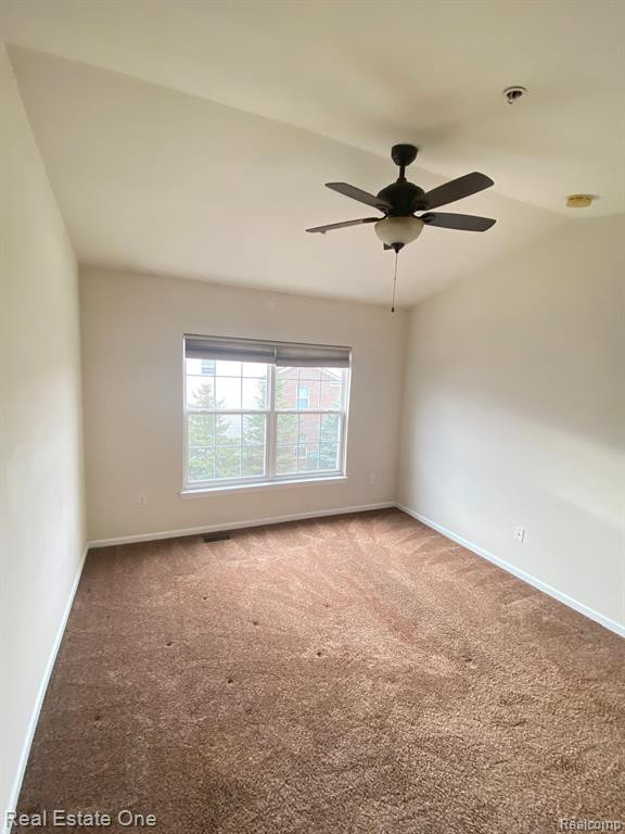 681 SUMMERFIELD Drive, Westland, MI — Photo 12