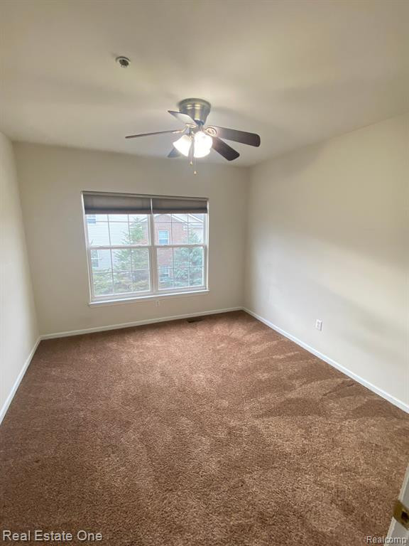 681 SUMMERFIELD Drive, Westland, MI — Photo 17