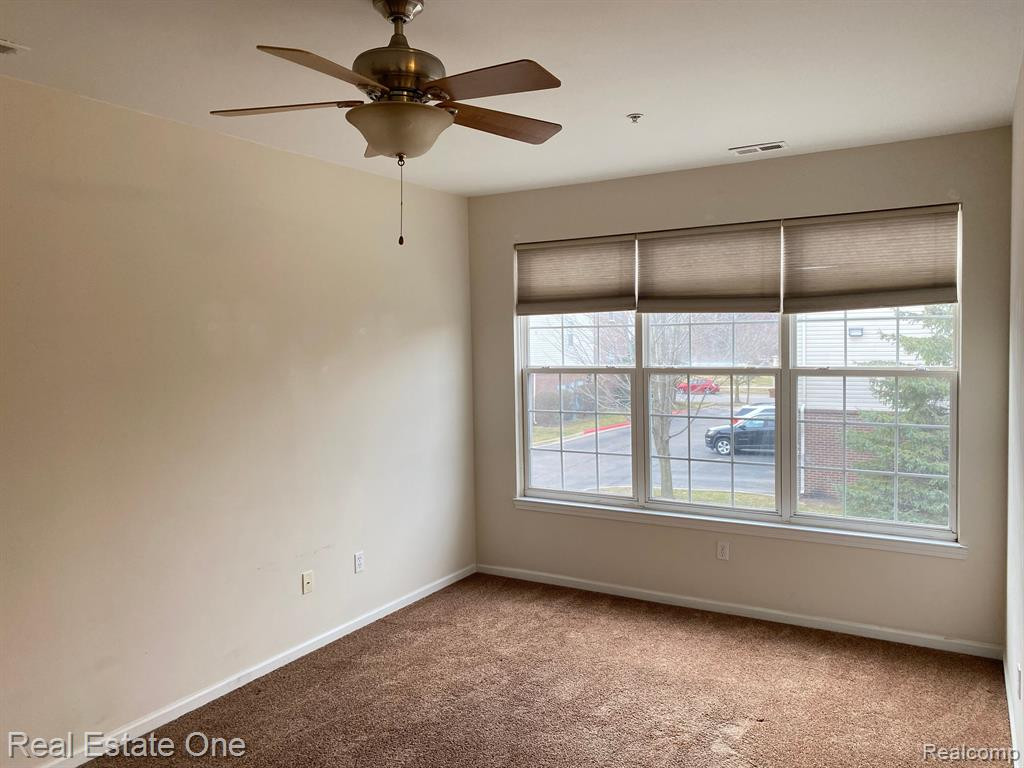 681 SUMMERFIELD Drive, Westland, MI — Photo 19