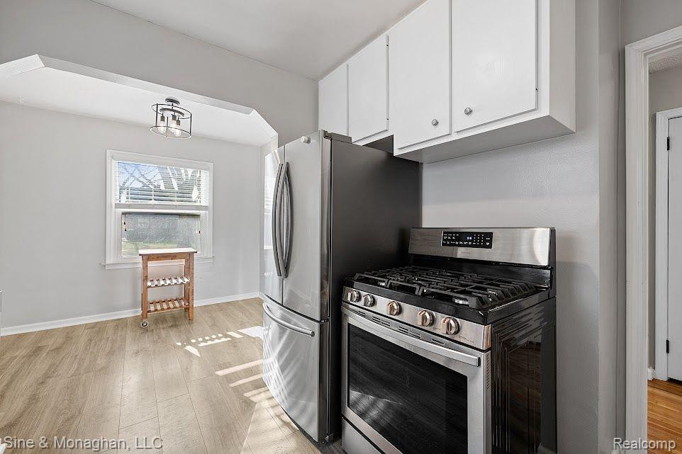 916 N EDGEWORTH Avenue, Royal Oak, MI 48067 — Photo 18
