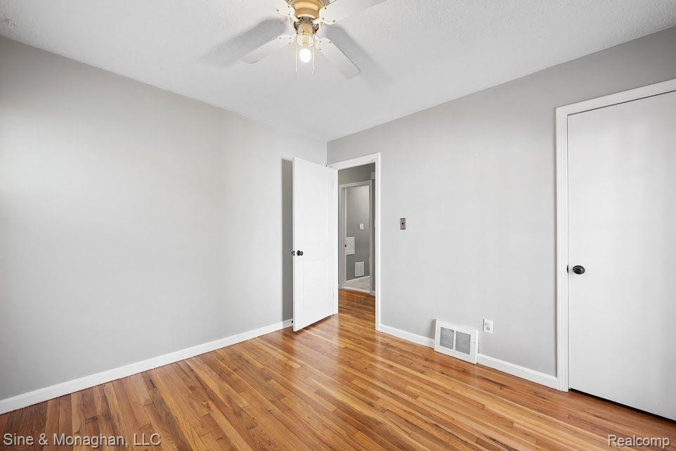 916 N EDGEWORTH Avenue, Royal Oak, MI 48067 — Photo 24