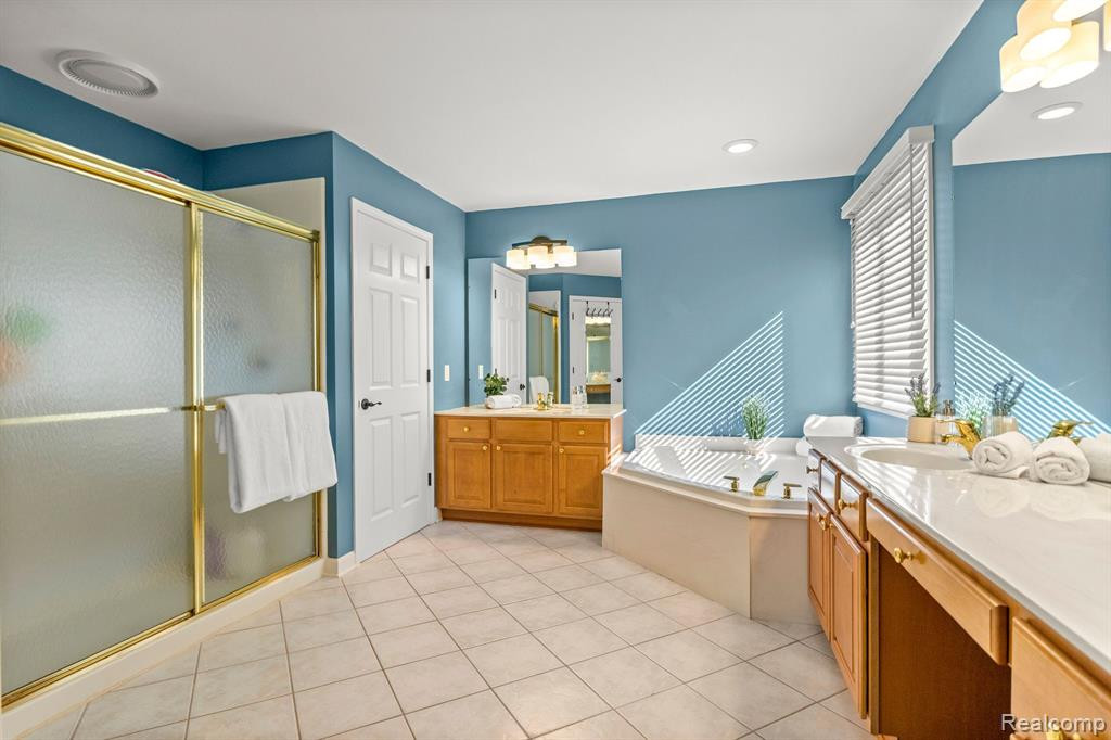44503 WHITE PINE Circle W, Northville, MI 48168 — Photo 39