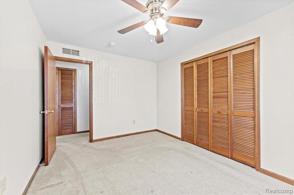 1355 HARBOUR Boulevard, 105, Trenton, MI 48183 — Photo 15
