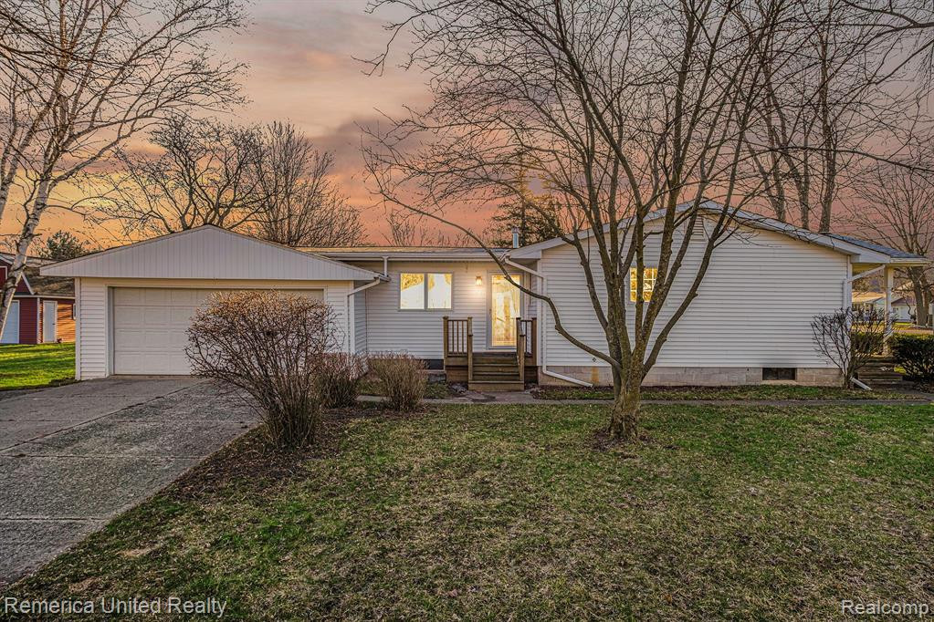 6009 E. Hill Road, Grand Blanc, MI 48439 — Photo 3