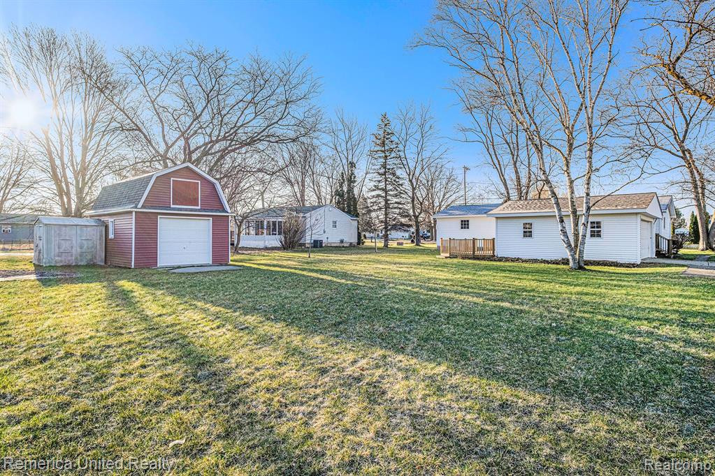 6009 E. Hill Road, Grand Blanc, MI 48439 — Photo 24