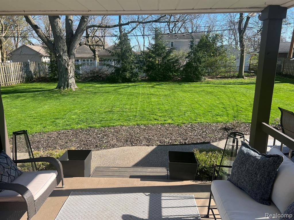 4407 S VERONA Circle, Royal Oak, MI 48073 — Photo 3