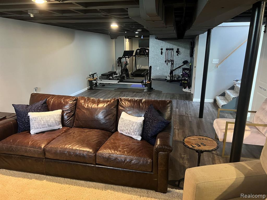 4407 S VERONA Circle, Royal Oak, MI 48073 — Photo 20
