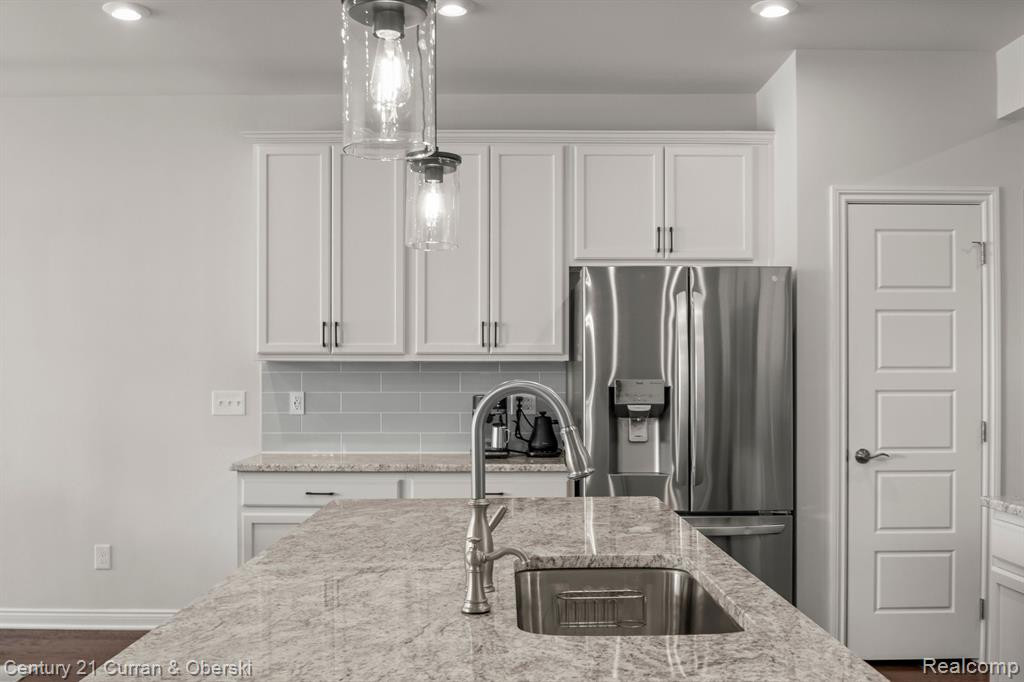 2806 PRAIRIE VIEW Road, Ann Arbor, MI 48108 — Photo 8