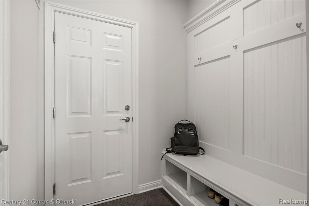 2806 PRAIRIE VIEW Road, Ann Arbor, MI 48108 — Photo 14