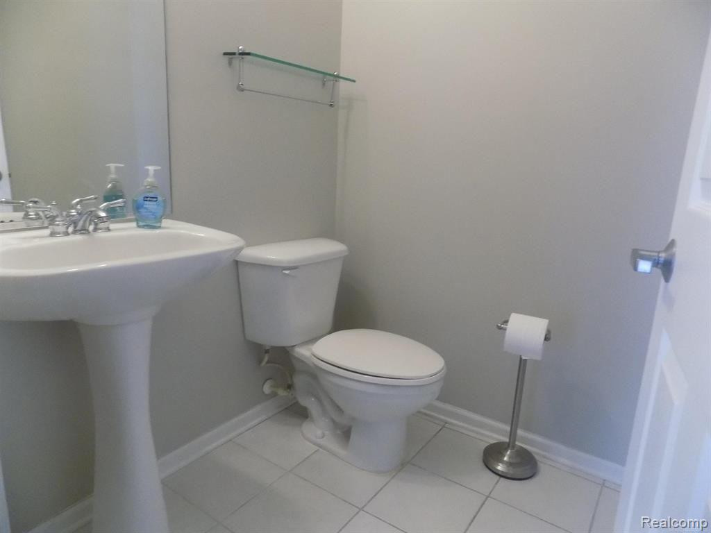 41825 Mitchell Road, Novi, MI 48377 — Photo 3