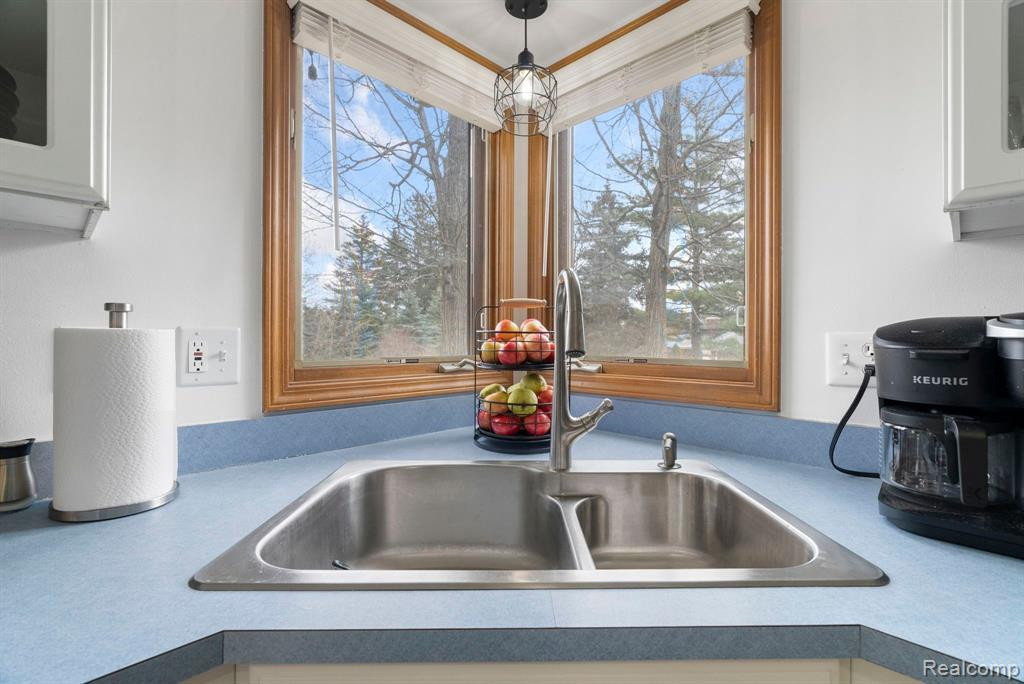 4095 Bandury Drive, Lake Orion, MI — Photo 11