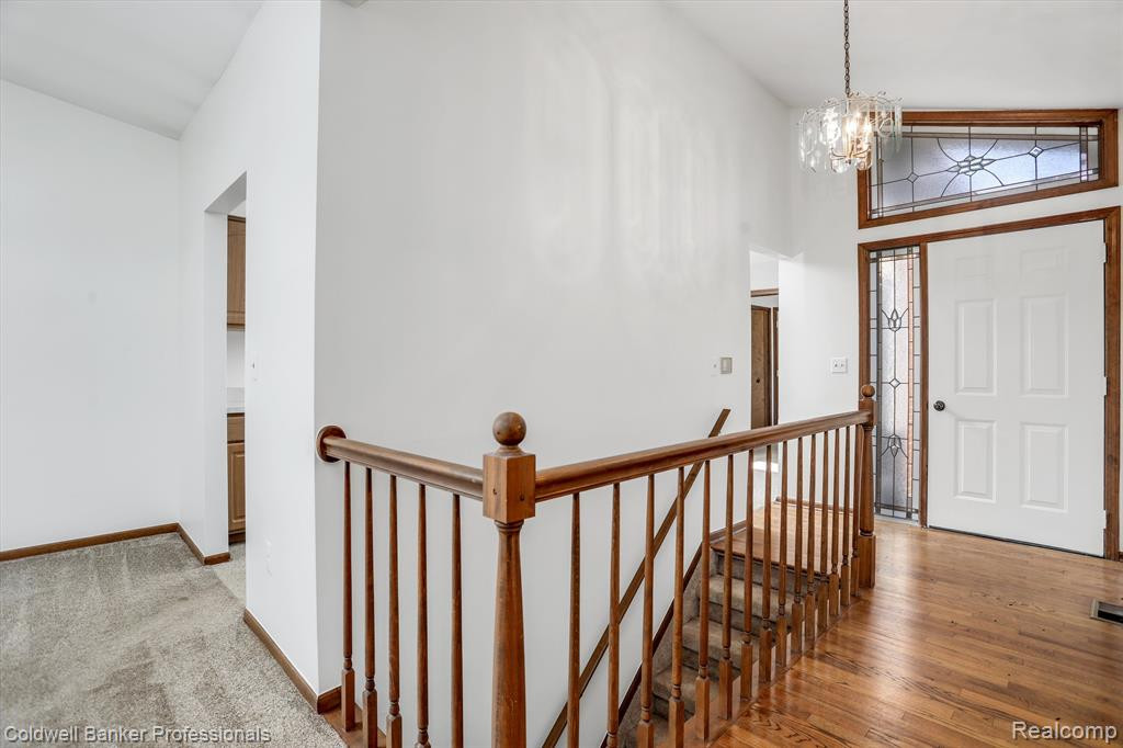 49320 MAYFLOWER Court, Shelby Twp, MI 48315 — Photo 4