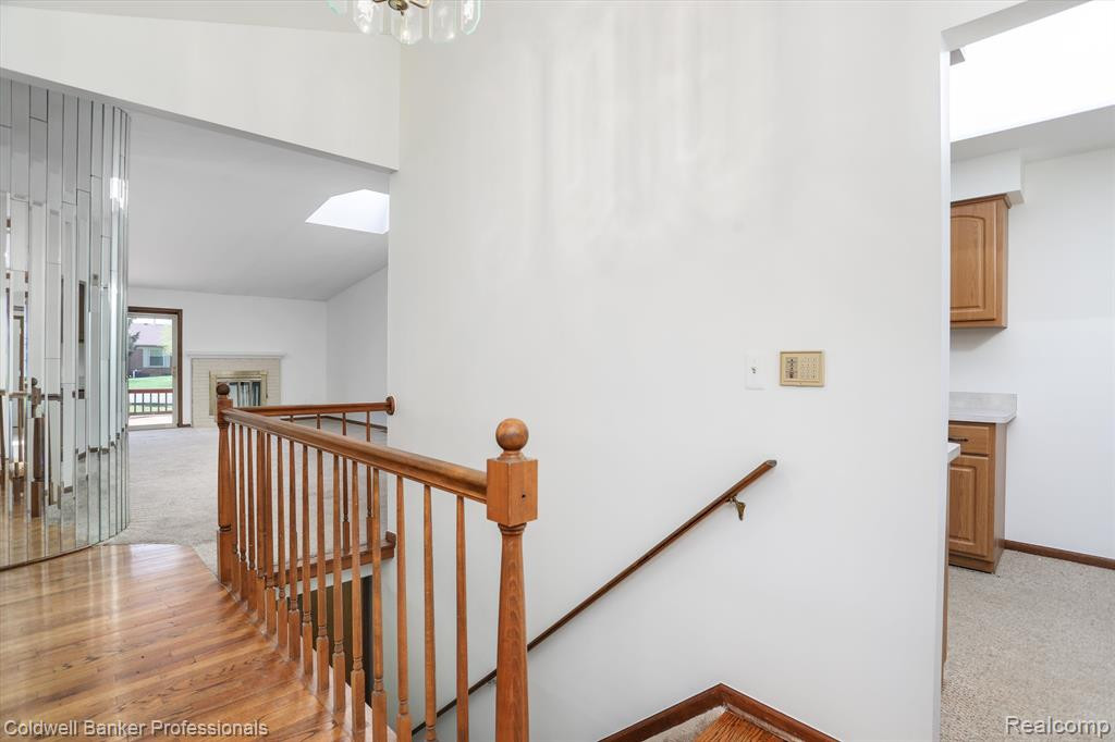49320 MAYFLOWER Court, Shelby Twp, MI 48315 — Photo 5